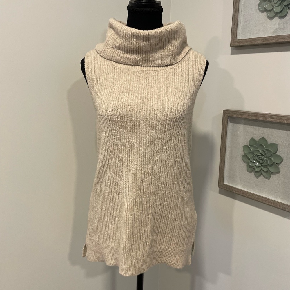 Never Worn! Anthropologie BB Dakota Tan Knit Sleeveless Turtleneck Sweater